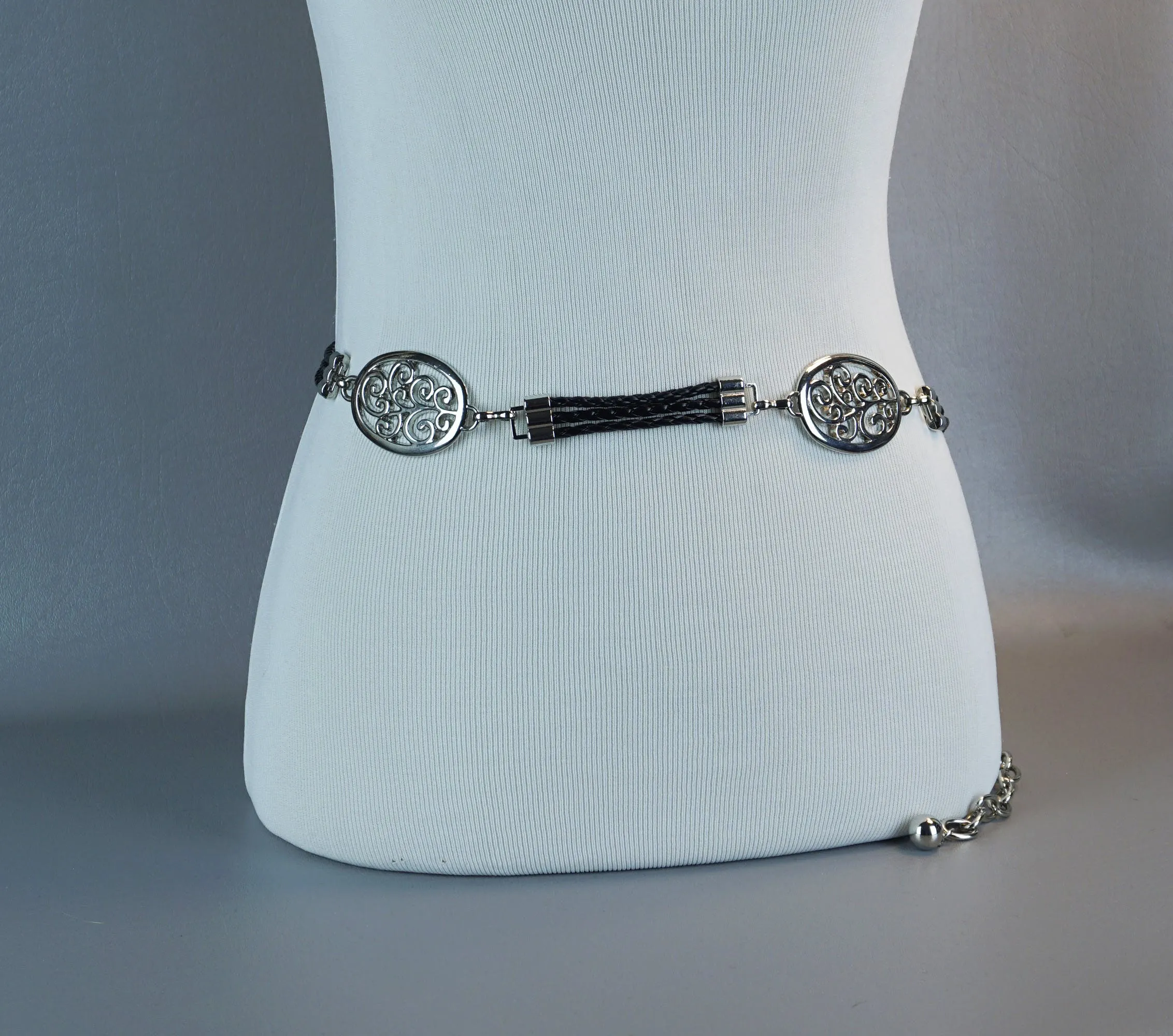 00's Silvertone Metal Filigree Chain Belt