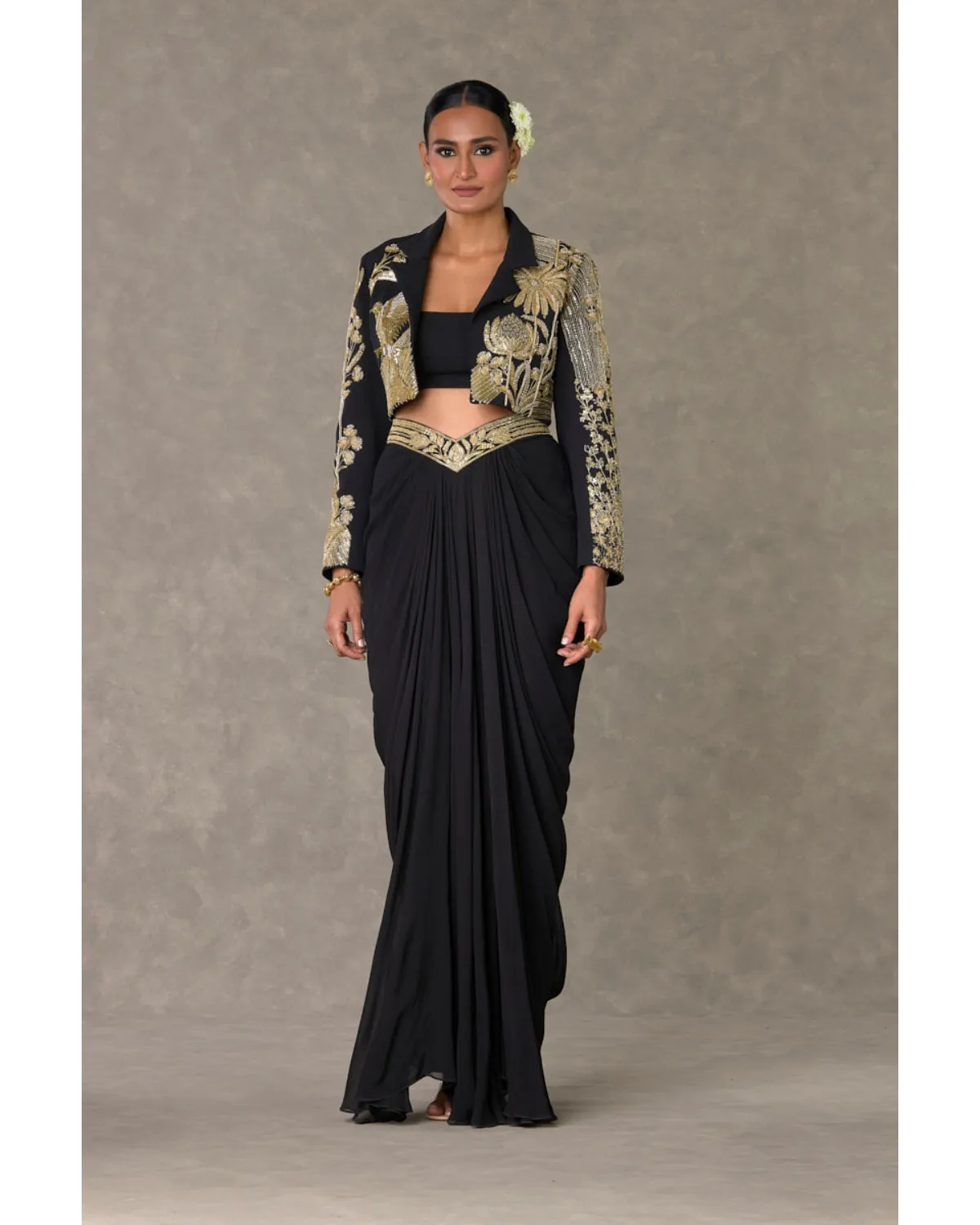 Black 'Son-Chidiya' Cropped Blazer Set