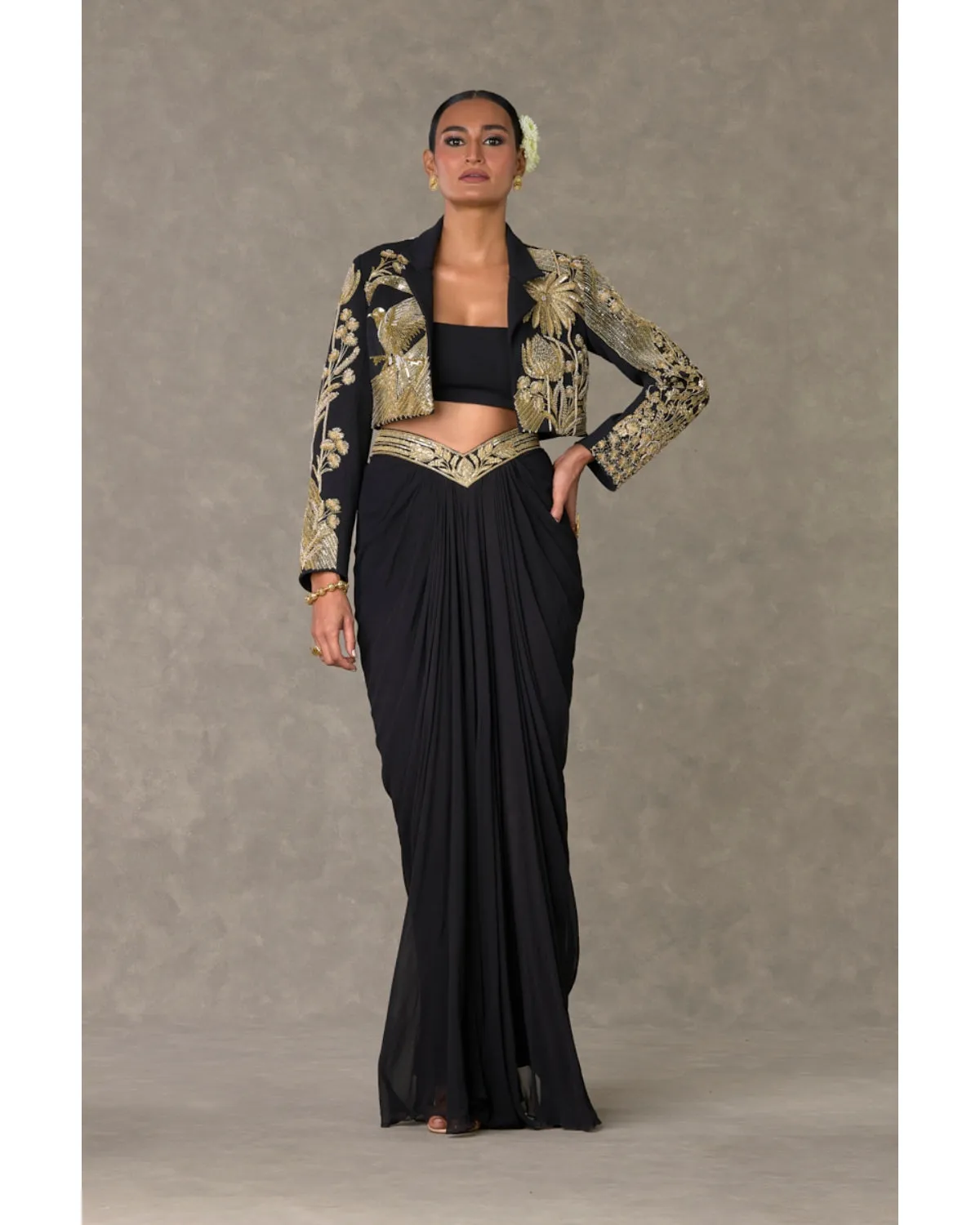 Black 'Son-Chidiya' Cropped Blazer Set