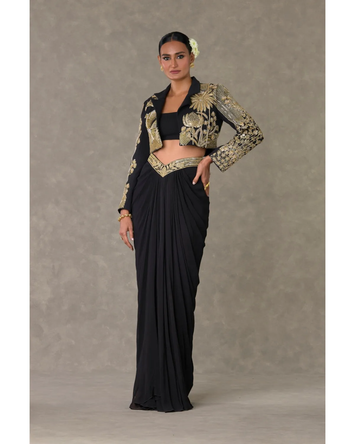 Black 'Son-Chidiya' Cropped Blazer Set
