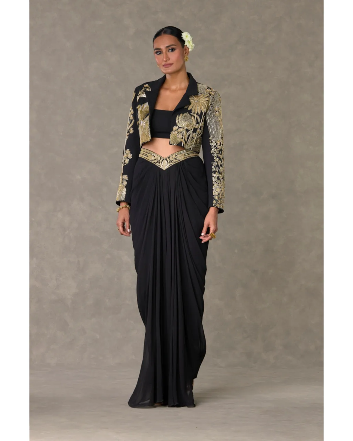 Black 'Son-Chidiya' Cropped Blazer Set