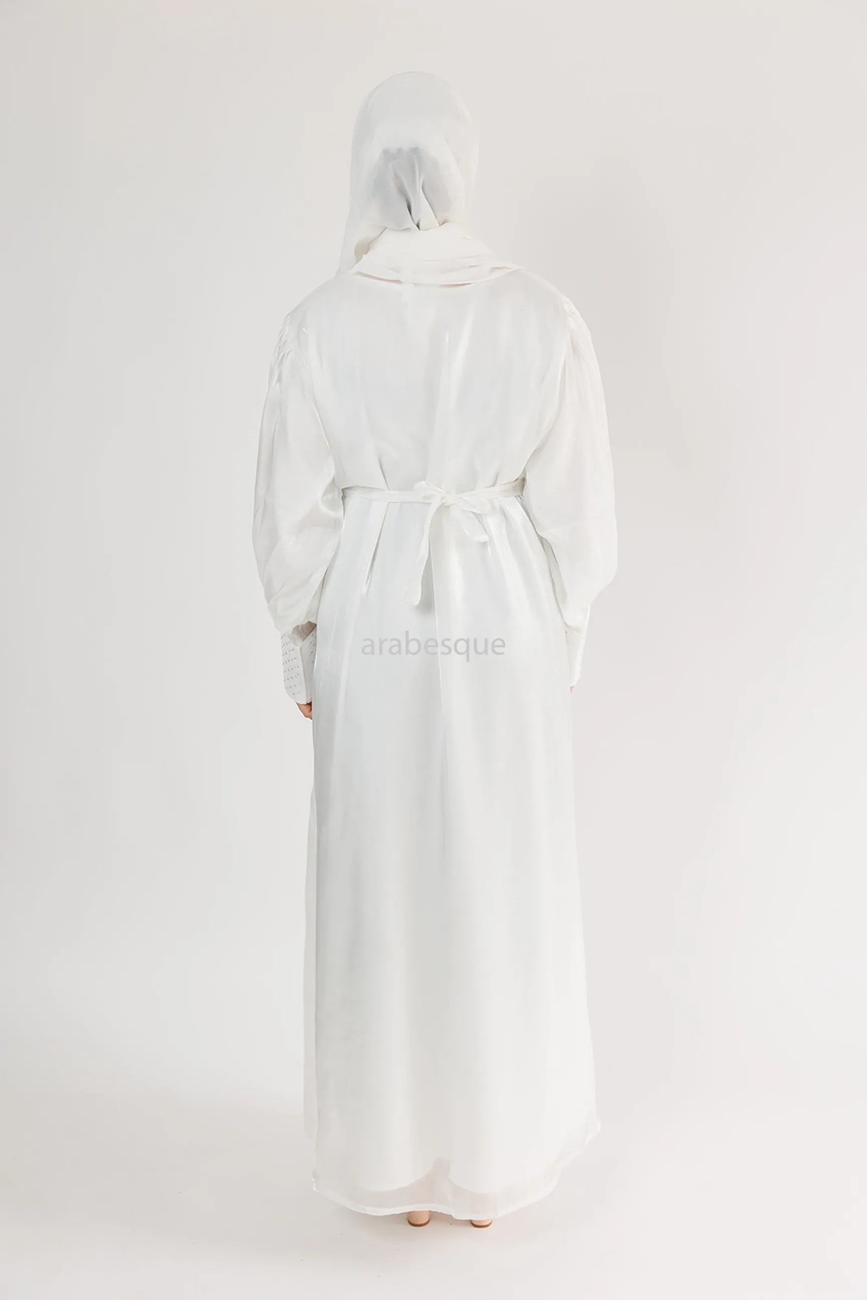 Daisy White  Abaya