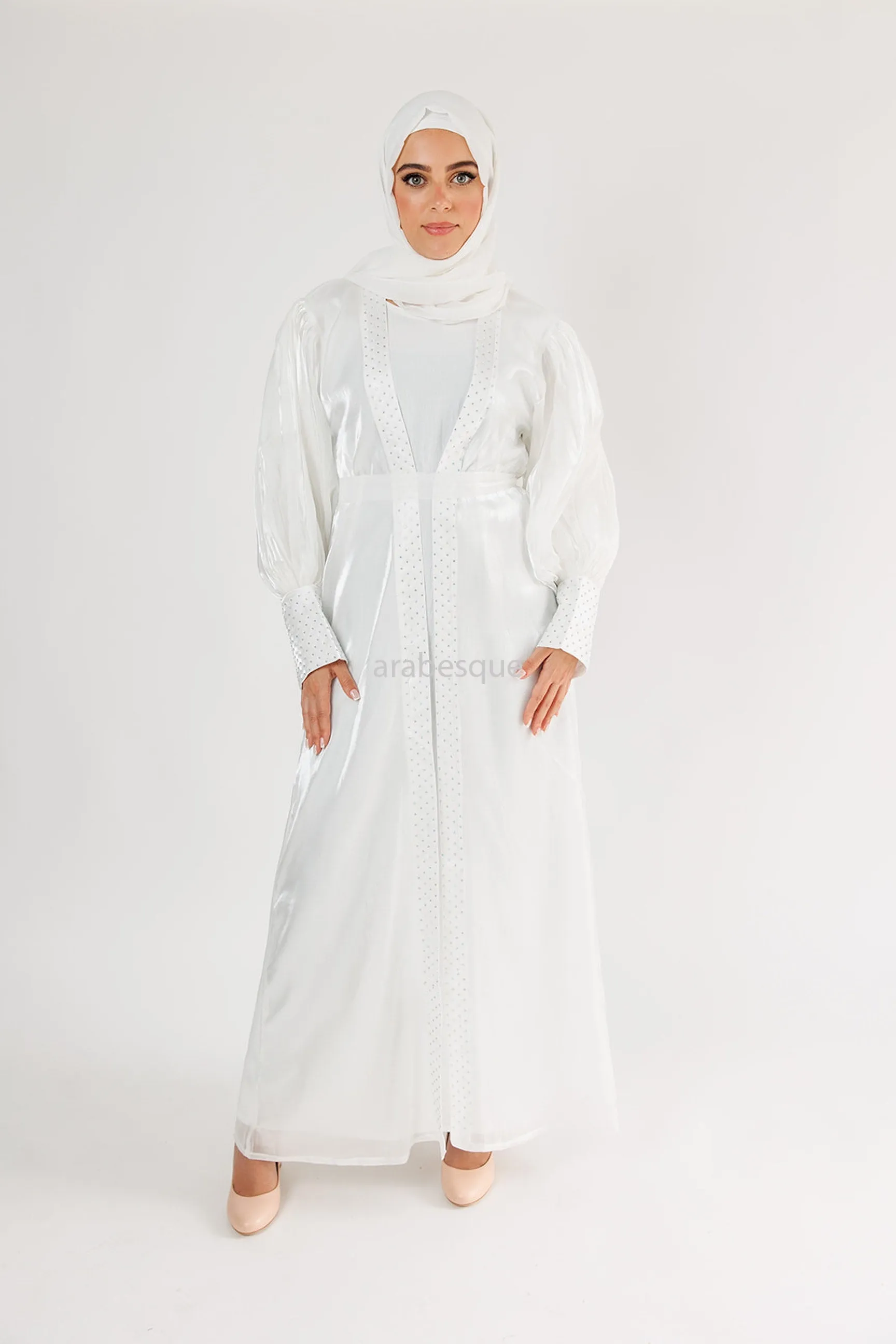Daisy White  Abaya