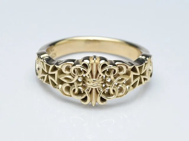 Fine Gate 18K Gold Ring