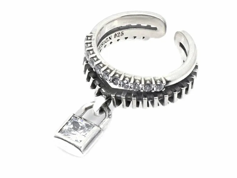 Flash Zip with Stone Ring