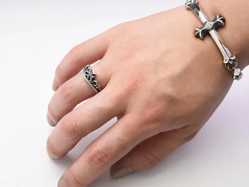 Gate Tiara Cross Ring
