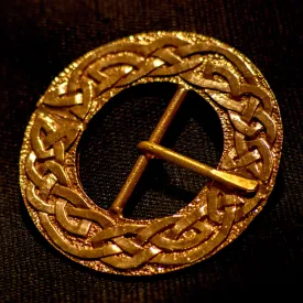 Large round Celtic KNOT Buckle - B-35